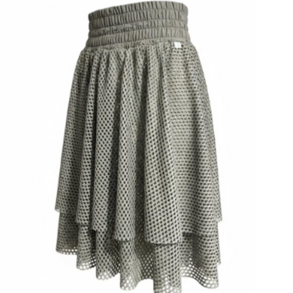 Puma En Pointe Women's Skirt L NWT - Picture 1 of 6